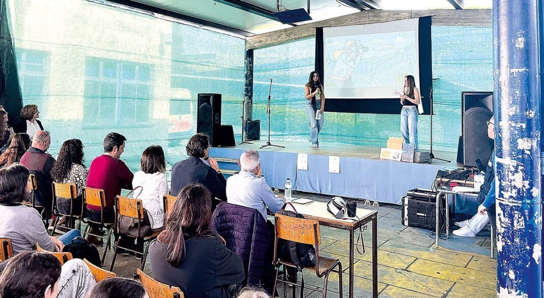 Celebracao do Dia do Agrupamento envolveu professores alunos e comunidade PAM