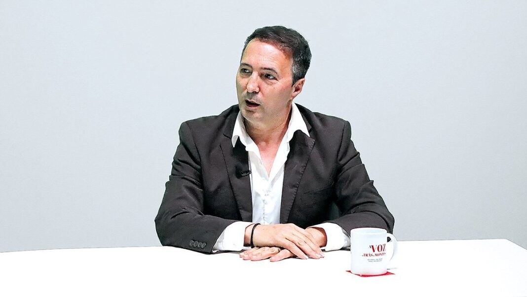 Grande entrevista Levi Leonidio EN 25