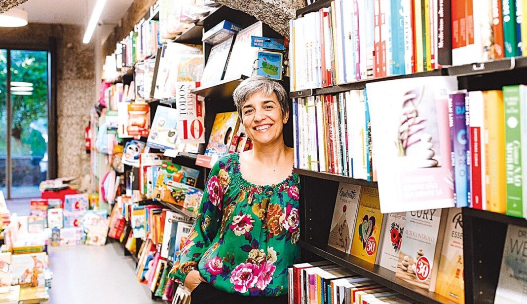 Lucinda Cunha professora 5