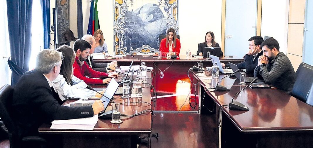 VILA POUCA DE AGUIAR Alteracao ao orcamento reprovada em reuniao de camara Arquivo VTM