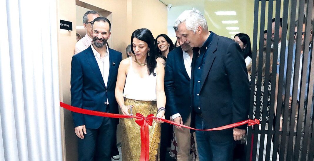 Casal de medicos inaugura clinica que vai criar 20 empregos 1