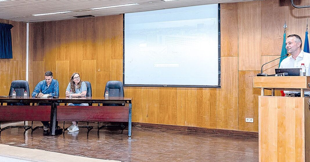 Profissionais reforcam competencias para responder aos desafios da saude digital