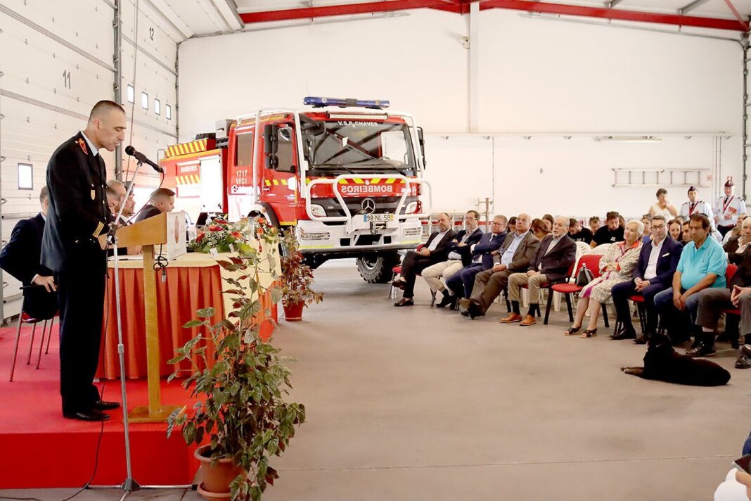 Chaves 90 aniversario dos bombeiros salvacao publica en 41
