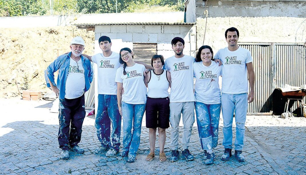 Sabrosa Voluntarios recuperam casas