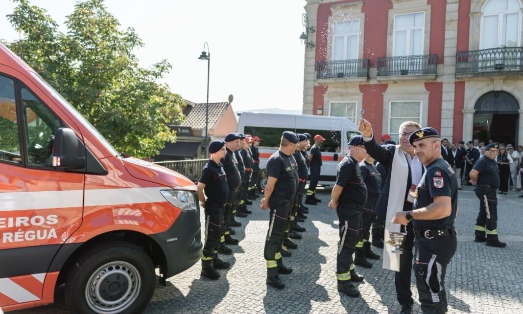 Ambulâncias batismo Régua