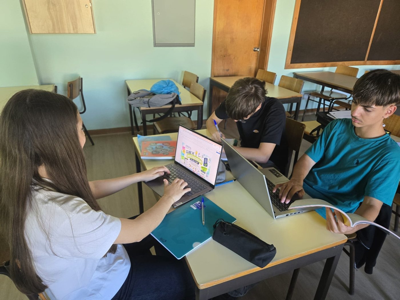 Chaves Primeiro clube de empreendedorismo no 3o ciclo e secundario Agrupamento de Escolas Dr. Antonio Granjo DR