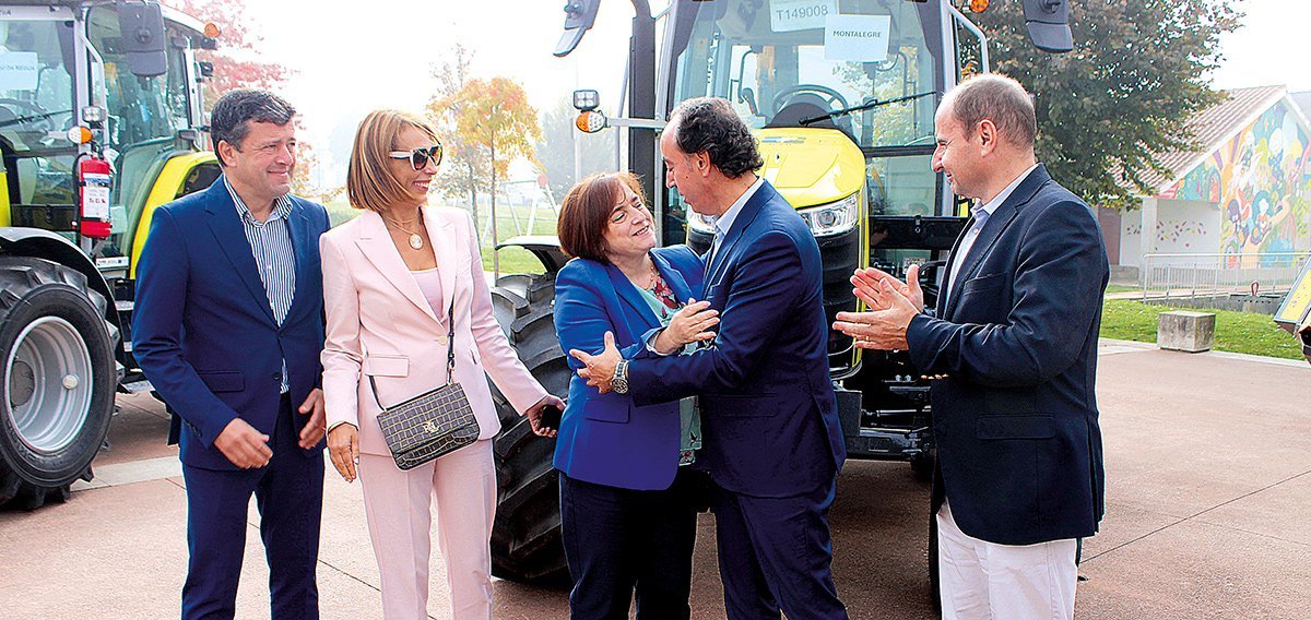 Vila Pouca de Aguiar Entrega de tratores a municipios PAM